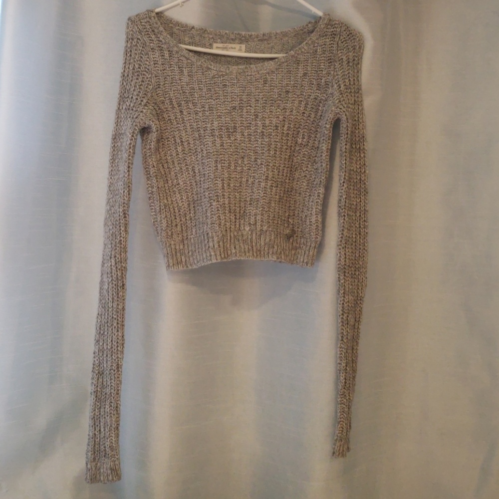 Grey crop sweater